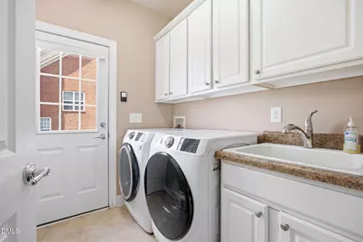 102 Alliance Circle W, Cary, NC 27519 - Photo 23