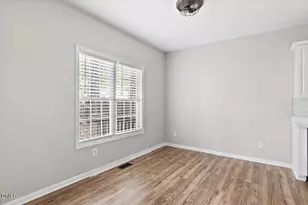508 Senterwood Ct, Fuquay-Varina, NC 27526 - Photo 9
