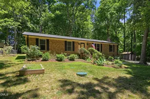 2910 Beechgrove Dr, Durham, NC 27705 - Photo 3