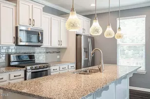 549 Metro Sta, Apex, NC 27502 - Photo 5