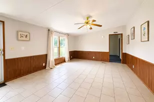 105 Roe Ln, Clayton, NC 27527 - Photo 3