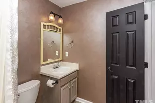 9128 Colony Village Ln, Raleigh, NC 27617 - Photo 17