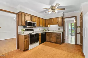 1113 Ashford Ln, Cary, NC 27511 - Photo 11