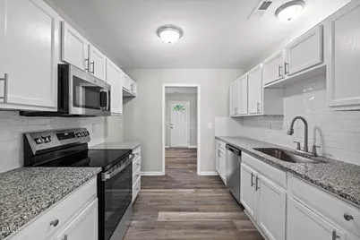 4721 Tanglewood Oaks Street, Raleigh, NC 27610 - Photo 13