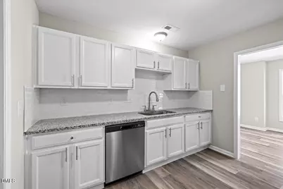 4721 Tanglewood Oaks Street, Raleigh, NC 27610 - Photo 15