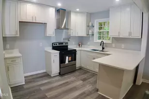 331 Cross Creek St, Fayetteville, NC 28301 - Photo 9
