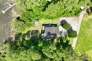 174 Windy Point Rd, Beaufort, NC 28516 - Photo 17
