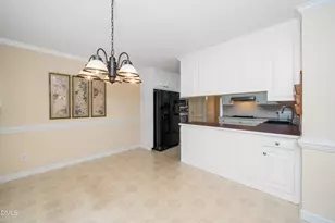 609 W Academy St, Fuquay-Varina, NC 27526 - Photo 5
