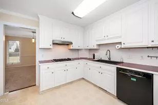 609 W Academy St, Fuquay-Varina, NC 27526 - Photo 7