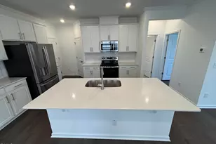 301 Beachcomber Dr, Lillington, NC 27546 - Photo 5