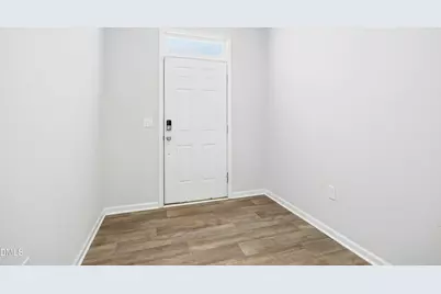 185 N Enterprise Drive, Clayton, NC 27520 - Photo 5