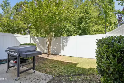 185 N Enterprise Drive, Clayton, NC 27520 - Photo 27