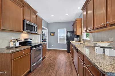 644 Smith Ridge Way, Fuquay-Varina, NC 27526 - Photo 3