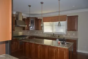 1026 Winterborne Dr, Cary, NC 27519 - Photo 9