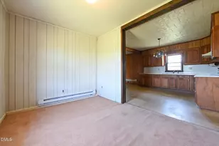 986 S Jordans Chapel Rd, Mount Olive, NC 28365 - Photo 9