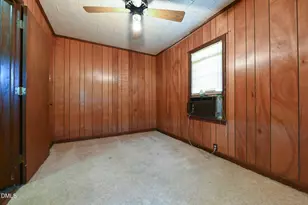 986 S Jordans Chapel Rd, Mount Olive, NC 28365 - Photo 13