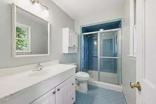 1108 Paine Ct, Raleigh, NC 27609 - Photo 17