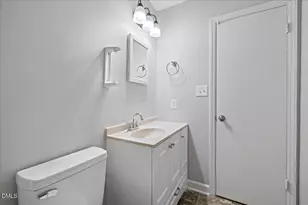 3622 Colchester St, Durham, NC 27707 - Photo 25