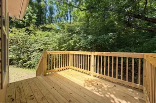 11 N Carolina Ave, Benson, NC 27504 - Photo 15