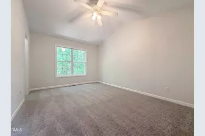 11 N Carolina Avenue, Benson, NC 27504 - Photo 9