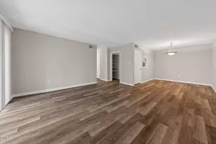 500 Umstead Dr, Chapel Hill, NC 27516 - Photo 1