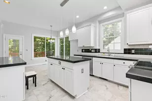 102 Citrus Pl, Cary, NC 27519 - Photo 13