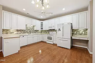 4620 Ludwell Branch Ct, Raleigh, NC 27612 - Photo 9