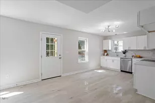 1106 E Ellerbee St, Durham, NC 27704 - Photo 13
