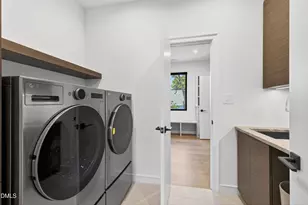 838 Woodburn Rd, Raleigh, NC 27605 - Photo 55