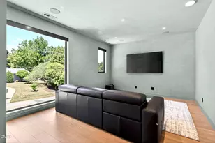 838 Woodburn Rd, Raleigh, NC 27605 - Photo 41