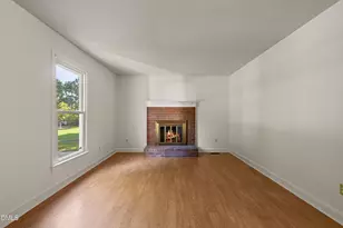 704 E Maple Ln, Fuquay-Varina, NC 27526 - Photo 3