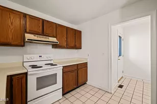 704 E Maple Ln, Fuquay Varina, NC 27526 - Photo 11