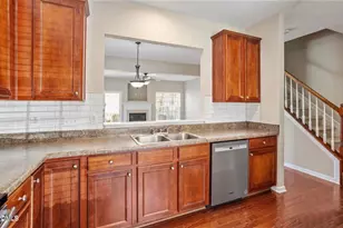 305 Anterbury Dr, Apex, NC 27502 - Photo 7