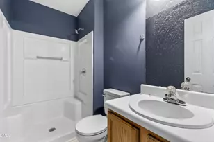 105 Stockbridge Dr, Selma, NC 27576 - Photo 23