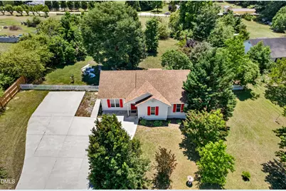105 Stockbridge Drive, Selma, NC 27576 - Photo 5