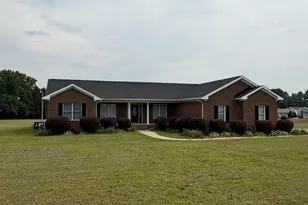 800 Carolina Dr, Dunn, NC 28334 - Photo 17