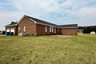 800 Carolina Dr, Dunn, NC 28334 - Photo 19