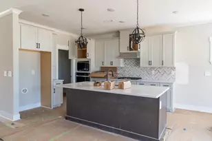 12 Stradshire Ct, Zebulon, NC 27597 - Photo 3