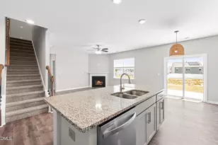 199 Pecan Grv Ln, Fuquay Varina, NC 27526 - Photo 9