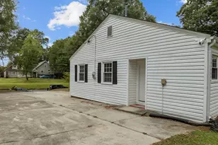 2605 Holloway St, Durham, NC 27703 - Photo 13