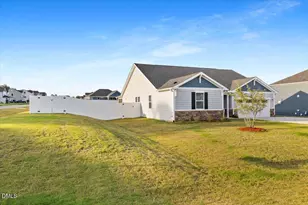 486 St Clair Dr, Fuquay Varina, NC 27526 - Photo 3