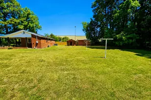 704 N Grimes St, Robersonville, NC 27871 - Photo 17
