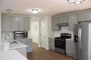 213 Snow Camp Dr, Cary, NC 27519 - Photo 9