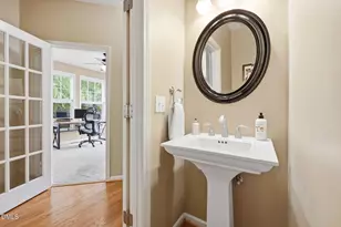 108 Mintawood Ct, Cary, NC 27519 - Photo 15