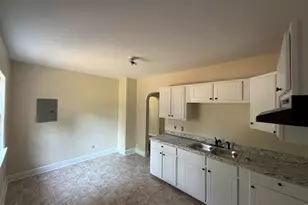 305 Dewey St SW, Wilson, NC 27893 - Photo 7