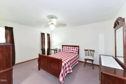 215 E Vance Street, Zebulon, NC 27597 - Photo 17