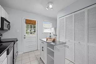 2331 Bernard St, Raleigh, NC 27608 - Photo 9