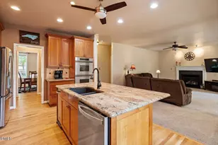 2004 Battlewood Rd, Apex, NC 27523 - Photo 9