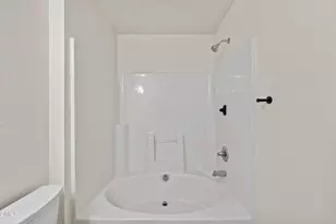 8309 Glenwood Springs Ct, Raleigh, NC 27616 - Photo 19