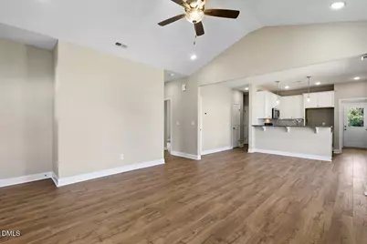 507 E Harnett Street, Dunn, NC 28334 - Photo 5